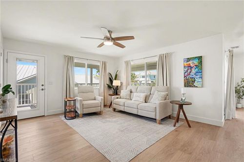 942 Prescott St, FORT MYERS BEACH, FL, 33931-2216 | Card Image