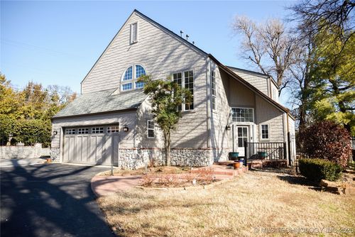 1207 E 21st Pl, Tulsa, OK, 74114-1215 | Card Image