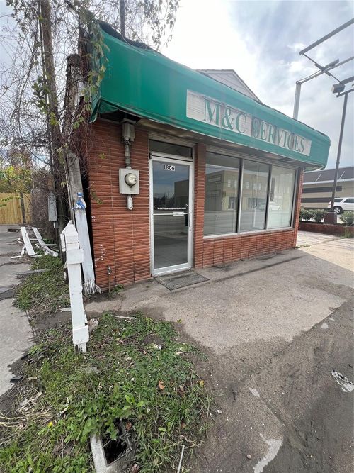 1806 Clinton Dr, Galena Park, TX, 77547-3227 | Card Image