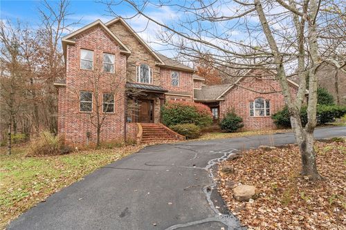 2678 Creekstone Dr, Fayetteville, AR, 72703-9121 | Card Image