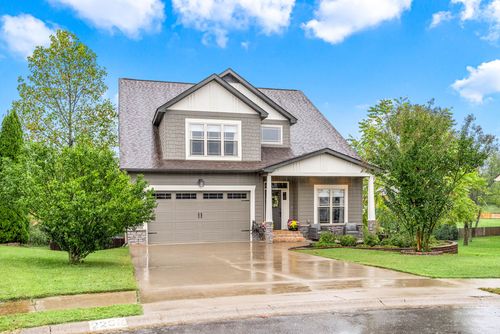 2253 Fairfax Dr, Clarksville, TN, 37043-1943 | Card Image