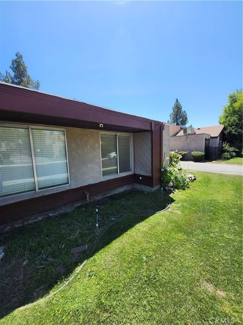 a-2100 Pinon Springs Cir, Bakersfield, CA, 93309 | Card Image