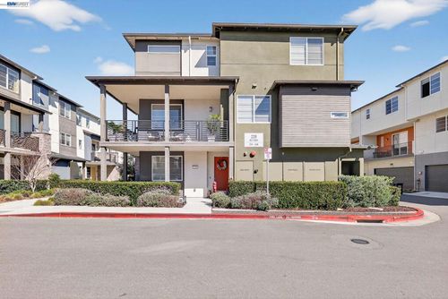 234 234 Bolt Ct, Hayward, CA, 94544 | Card Image