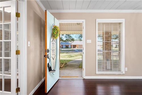 711 Tanglewood Dr, Alexandria, LA, 71303-3358 | Card Image