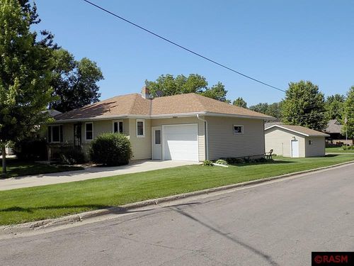 784 Ash Ave, Gibbon, MN, 55335-2154 | Card Image