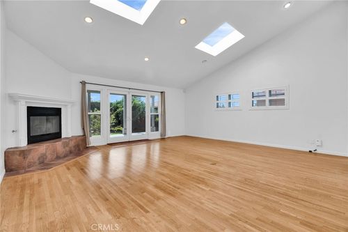 4114 Artesia Blvd, Torrance, CA, 90504-3104 | Card Image