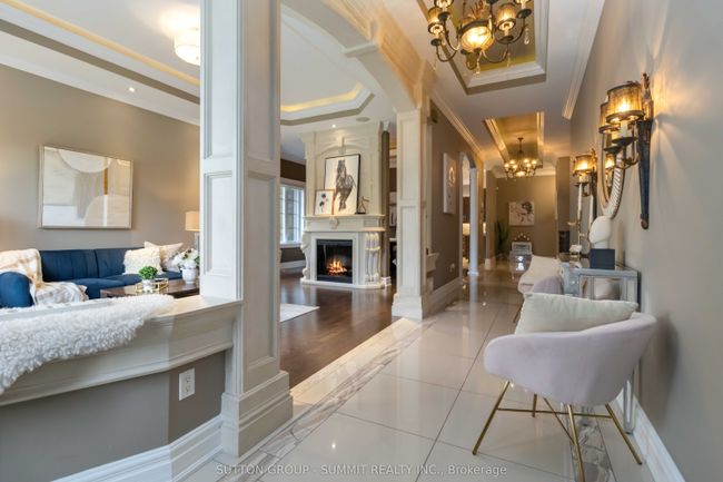 7 Tristan Crt, House other with 3 bedrooms, 3 bathrooms and 5 parking in Brampton ON | Image 7