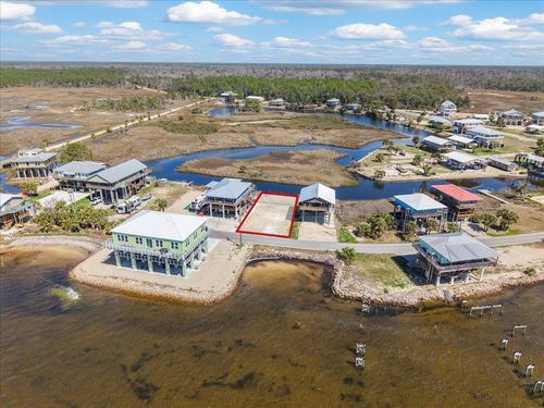 18982 Goodtime Dr, Perry, FL, 32348-1413 | Card Image