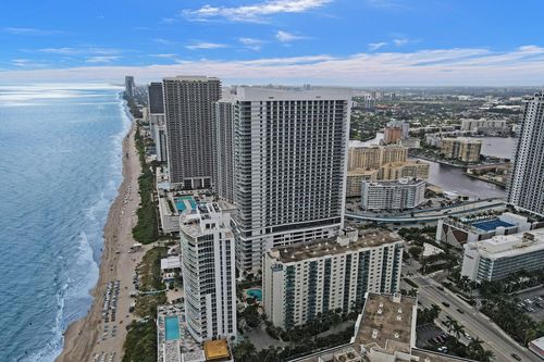 5k-4001 S Ocean Dr, Hollywood, FL, 33019-3019 | Card Image