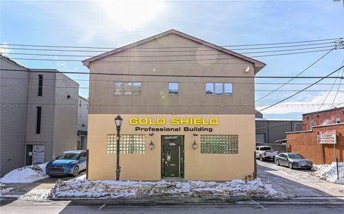 817 Main St, Sharpsburg, PA, 15215-2209 | Card Image