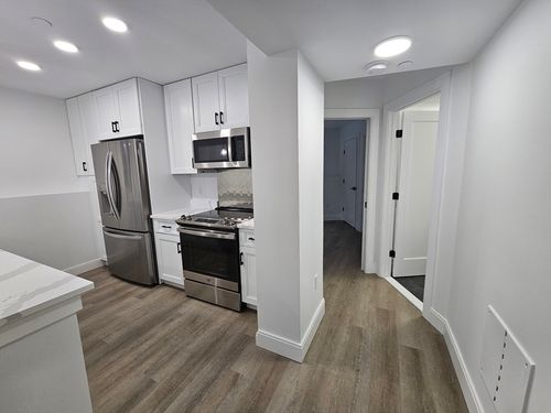 104-64 Alpine St, Boston, MA, 02119-3404 | Card Image