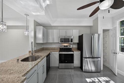 apt-221-533 Ne 3rd Ave, Fort Lauderdale, FL, 33301-3232 | Card Image