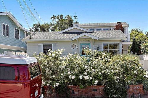 581 Brooks St, Laguna Beach, CA, 92651-2926 | Card Image