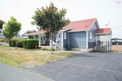 43 Lingan St, Dominion, NS, B1G1K9 | Card Image