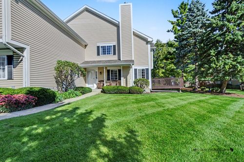 631 Silver Creek Rd, Woodstock, IL, 60098-4320 | Card Image
