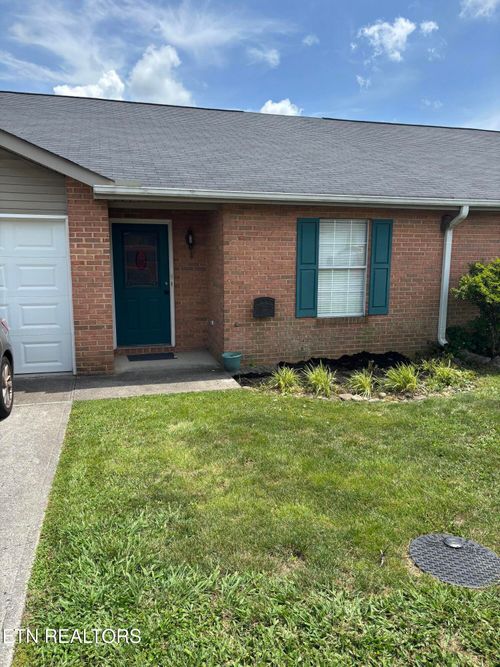 8022 Intervale Way, Powell, TN, 37849-5420 | Card Image