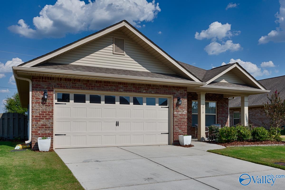 Greenway Cir, Owens Cross Roads, AL 35763