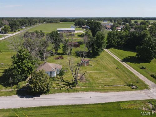 325 Grant St, Kahoka, MO, 63445-1105 | Card Image
