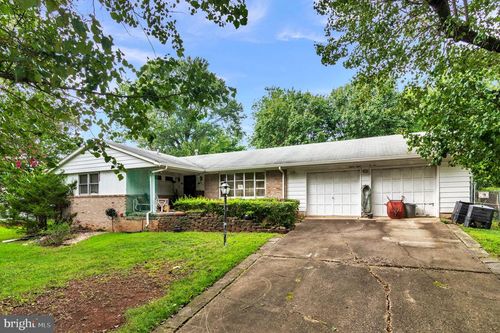 8802 Cipriano Ct, LANHAM, MD, 20706-3939 | Card Image