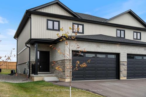 111 Amber St, Waterford, ON, N0E1Y0 | Card Image