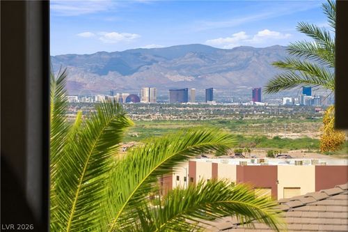 1068 Calico Ridge Dr, Henderson, NV, 89011-3009 | Card Image