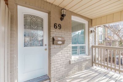 69 Laing St, House attached with 3 bedrooms, 2 bathrooms and null parking in Toronto ON | Image 3