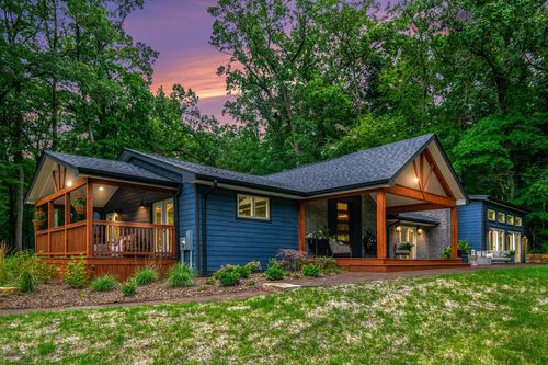 9325 Matthews Rd, Union Pier, MI, 49129-9389 | Card Image