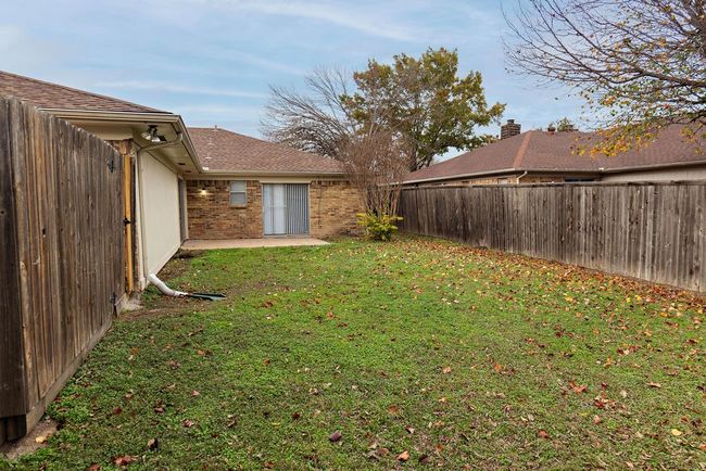 View of yard with a patio | Image 25