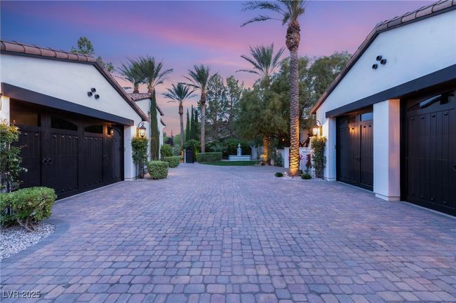 19 Quintessa Cir, House other with 4 bedrooms, 5 bathrooms and null parking in Las Vegas NV | Image 82