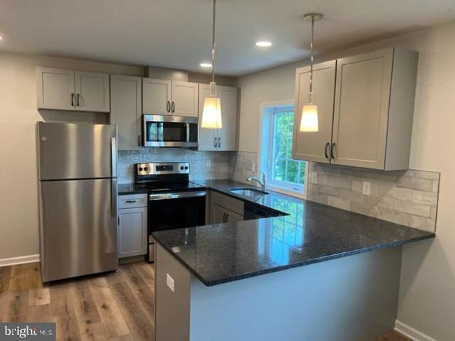UNIT-4 - 215 E Linden St, Condo with 2 bedrooms, 1 bathrooms and null parking in KENNETT SQUARE PA | Image 15