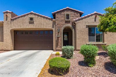 16426 W Piccadilly Road, Home with 2 bedrooms, 2 bathrooms and null parking in Goodyear AZ | Image 2