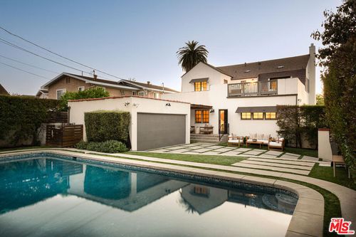 940 Westchester Pl, Los Angeles, CA, 90019-2014 | Card Image