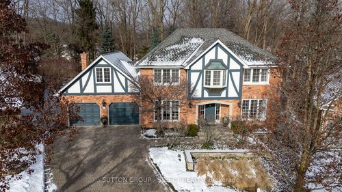 27 Heathdale Crt, London, ON, N6K4A9 | Card Image