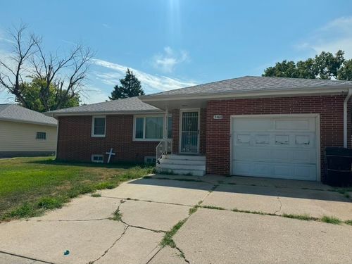 2460 Kummer Dr, Columbus, NE, 68601-2507 | Card Image
