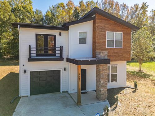 1511 Farm Rd, Shelby, NC, 28152-7116 | Card Image