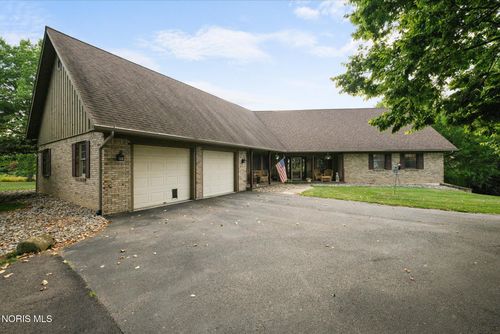 5002 Black Rd, Monclova, OH, 43542-9595 | Card Image