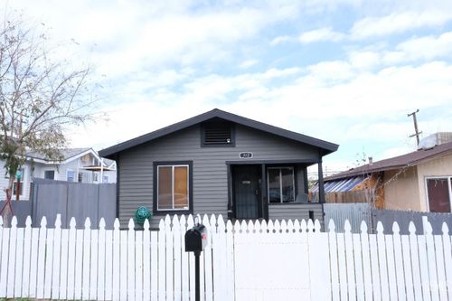 312 Philippine St, Taft, CA, 93268-3827 | Card Image