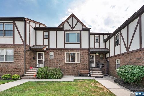 78 W Hudson, Englewood, NJ, 07631 | Card Image