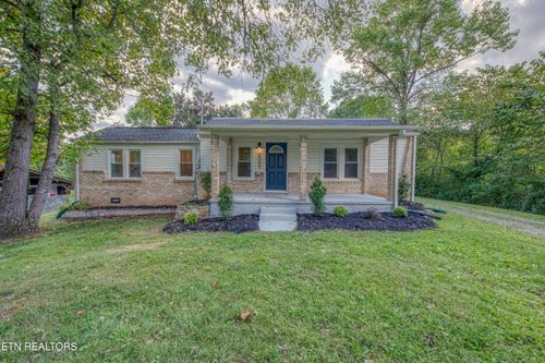 8009 Roy Lowe Ln, Knoxville, TN, 37920-9459 | Card Image