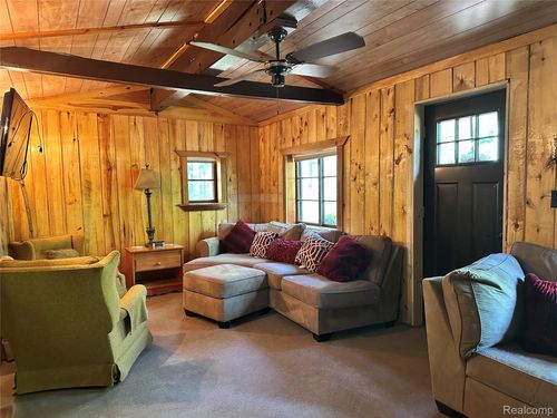 73 Massie Dr, Mio, MI, 48647-9531 | Card Image