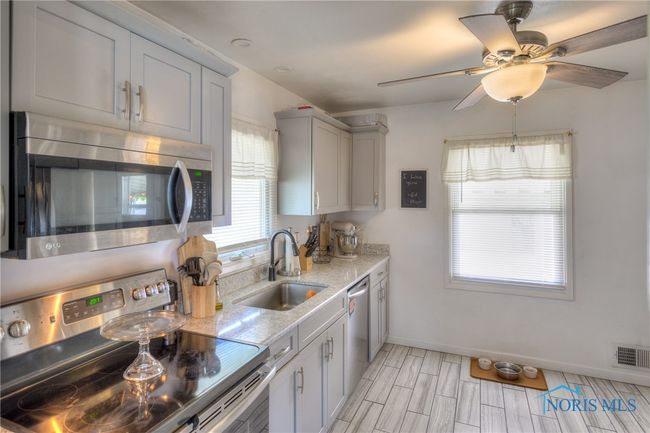 Kitchen | Image 10
