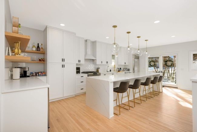 150 1 St St, House other with 3 bedrooms, 4 bathrooms and null parking in Excelsior MN | Image 6