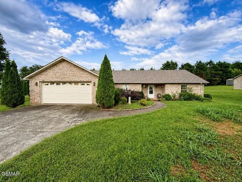1955 Old Newport Hwy, Sevierville, TN, 37876-2149 | Card Image