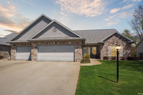 1310 Orchard Ln, Shipshewana, IN, 46565-8726 | Card Image