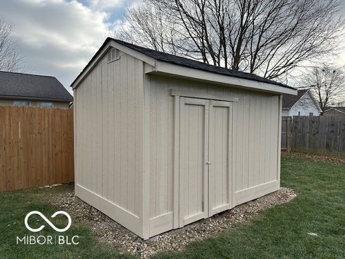 3715 Richland Drive, Columbus, IN, 47203 | Card Image