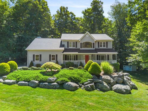 8 Rose Ln, Brewster, NY, 10509-4944 | Card Image