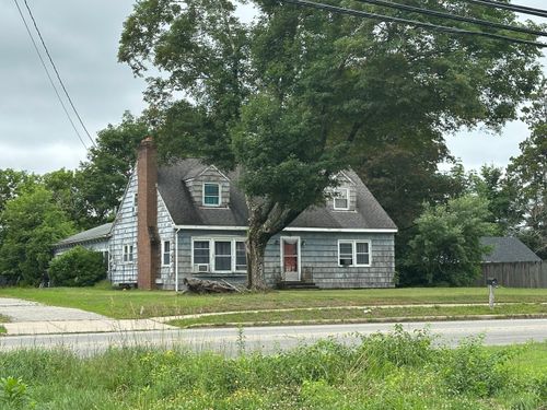 745 Norwich Rd, Plainfield, CT, 06374-1737 | Card Image