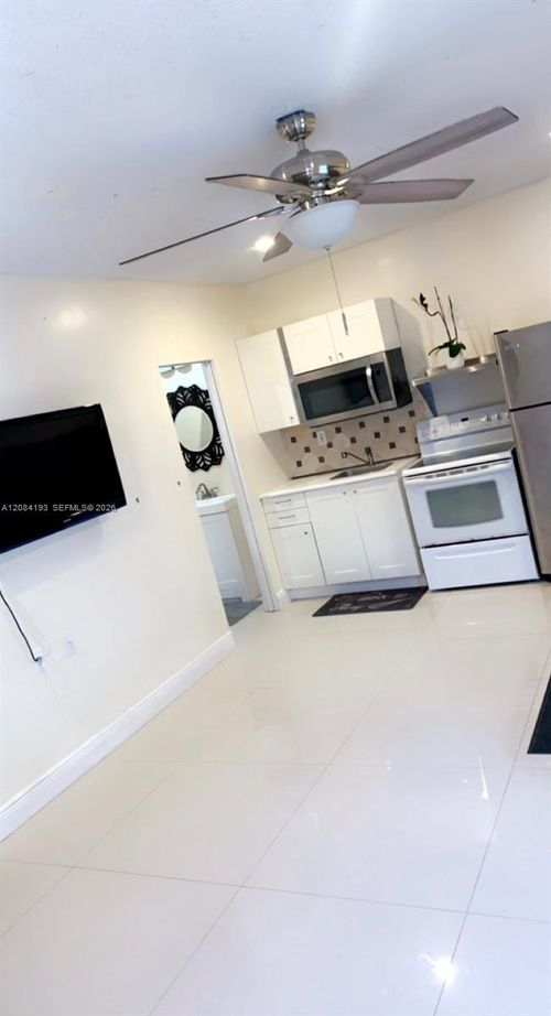 1-10261 Nw 24th Ct, Sunrise, FL, 33322-2627 | Card Image