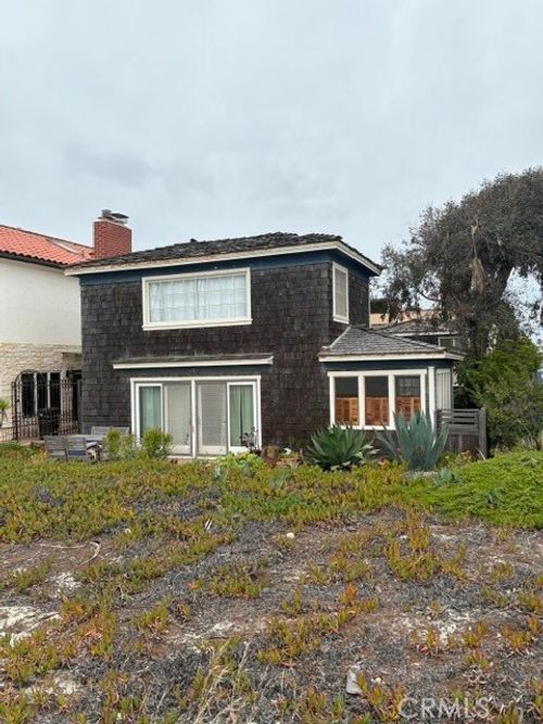 7 70th Pl, Long Beach, CA, 90803-4524 | Card Image