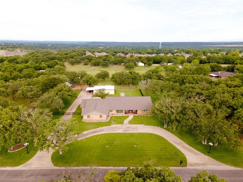 4 Buckskin Rd, Mineral Wells, TX, 76067-3132 | Card Image